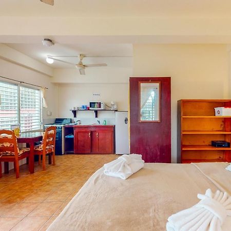 Palmetto#1 @ Island Cabanas Caye Caulker Εξωτερικό φωτογραφία